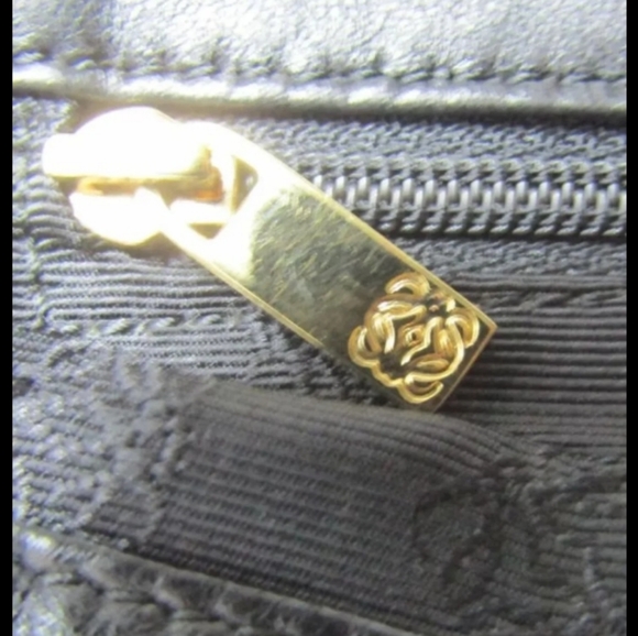 Loewe Black Authentic Black Leather Crossbody Bag Purse Gold Tone - Picture 3 of 12